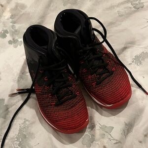 Jordan Kids Sneakers in Red and Black